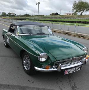 Full size image of 1966 MGB Roadster